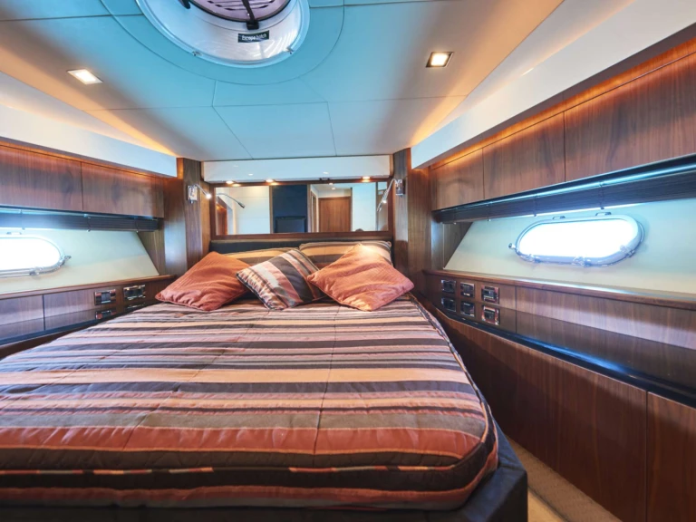 Verhuur Jacht Sunseeker met vaarbewijs