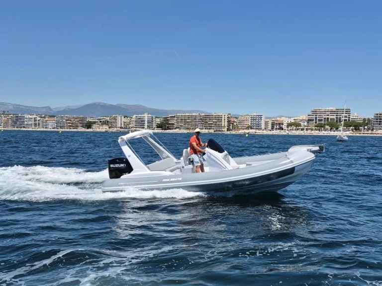 RIB te huur in Juan-les-Pins voor de beste prijs