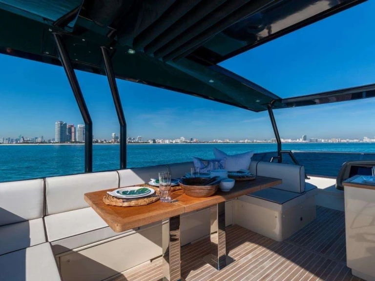 Huur een Bénéteau Singh City in Miami