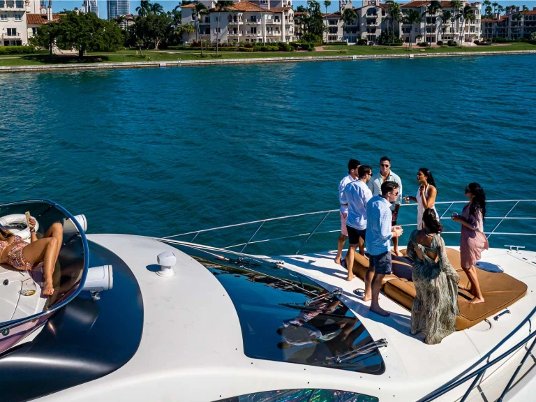 Huur een Azimut Priceless in Miami