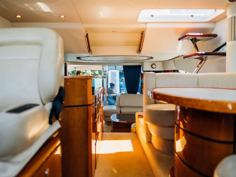 Huur Jacht met of zonder schipper Fairline-Squadron in Picton