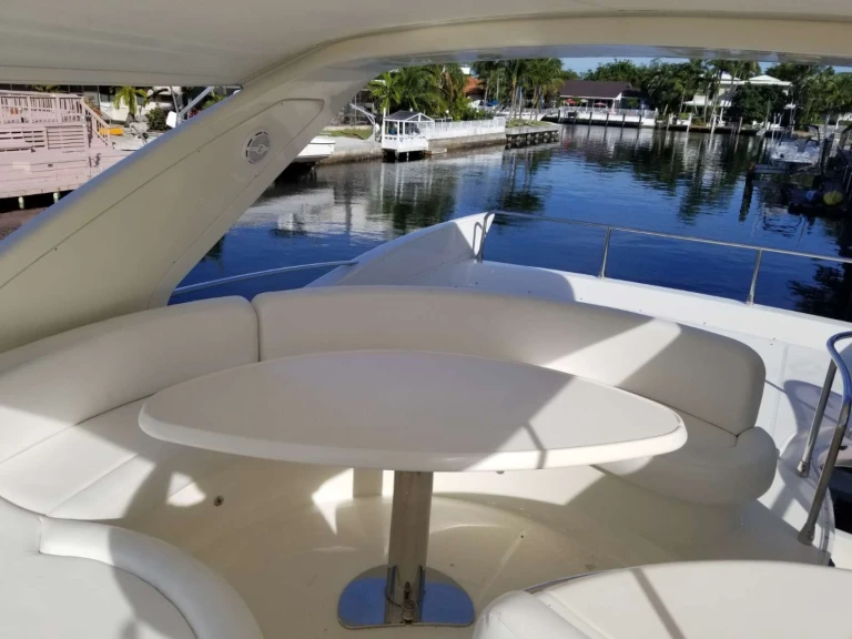 Huur een Azimut Shedai in Miami Beach
