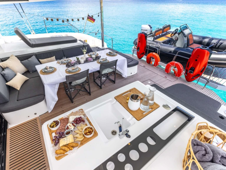 Jacht te huur in Athene voor de beste prijs