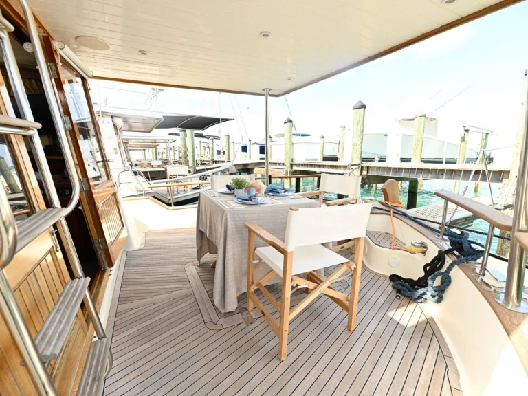 Bootverhuur Menorquin Buccara XV in Bahama's via SamBoat