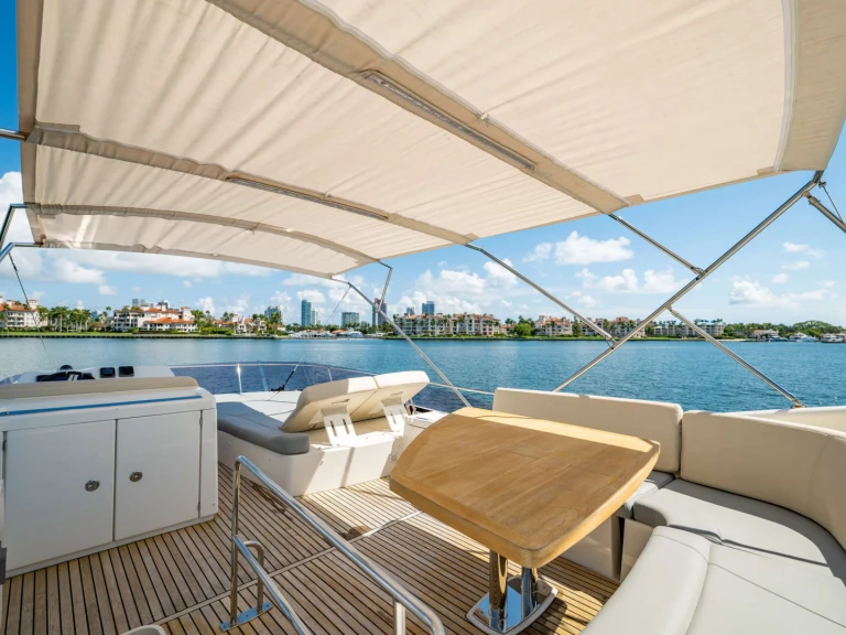 Verhuur Jacht in Miami - Prestige Yachts Molto Piaciuto