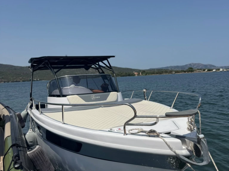 Huur een Saver Saver 750 Cabin  in Porto Rotondo