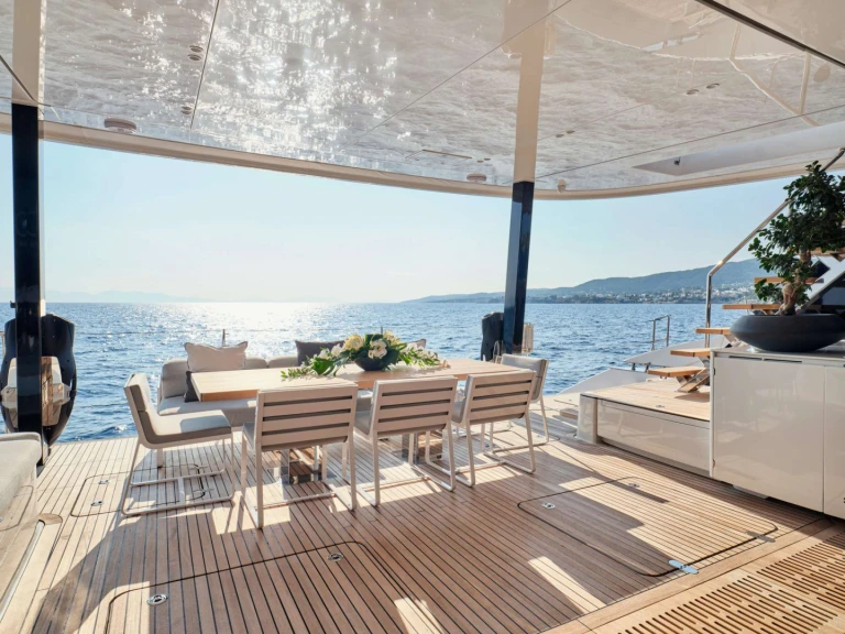 Bootverhuur Sunreef ABOVE & BEYOND in Athene via SamBoat