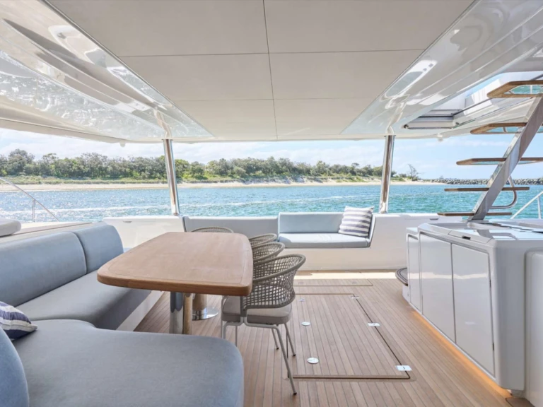 Lagoon AMAREA te huur van particulier of professional in Athene