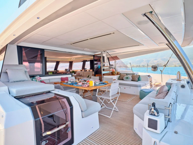 Bootverhuur Fountaine Pajot KIMATA in Piraeus via SamBoat