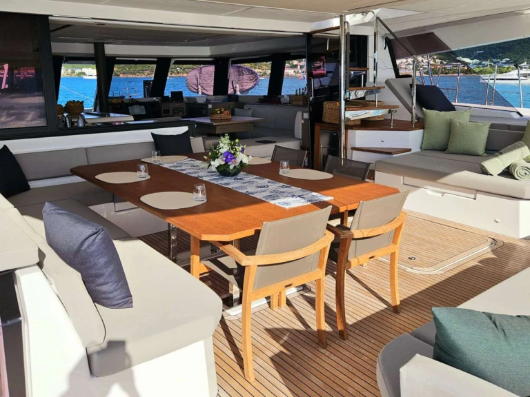 Huur Catamaran met of zonder schipper Fountaine Pajot in Corse