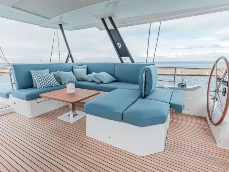 Fountaine Pajot The Blue Dream te huur van particulier of professional in Corse