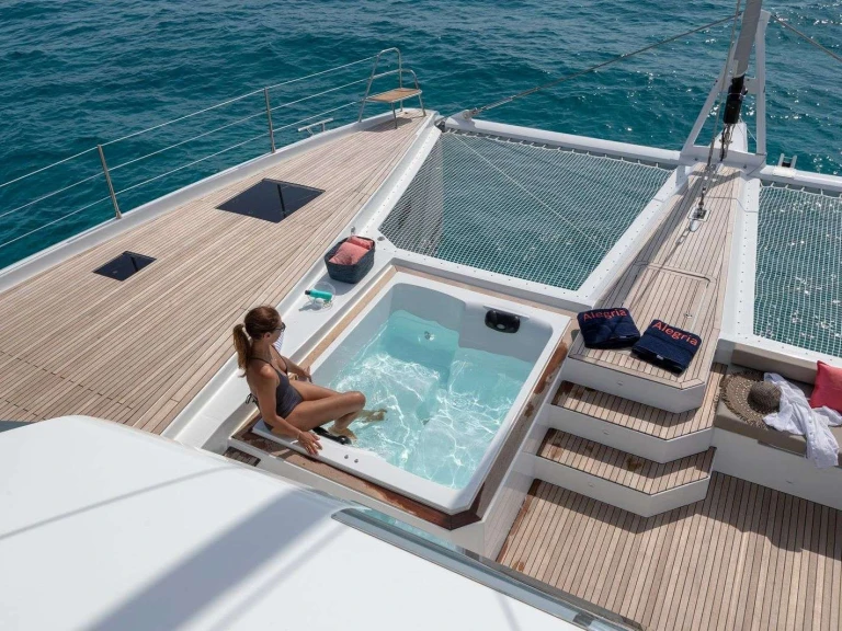 Bootverhuur Fountaine Pajot INSPIRANTE in Napels via SamBoat