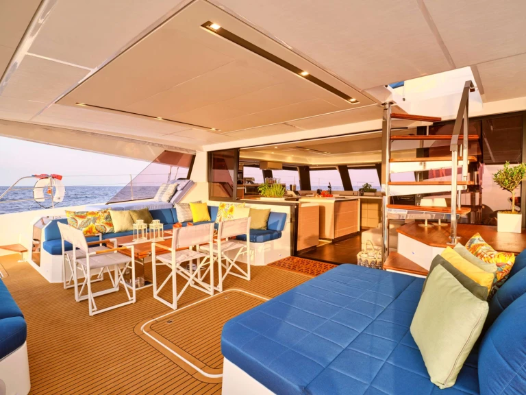 Verhuur Jacht in Néa Péramos - Fountaine Pajot APHAEA