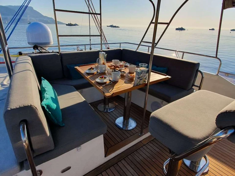Huur Jacht met of zonder schipper Sunreef in Porto-Vecchio