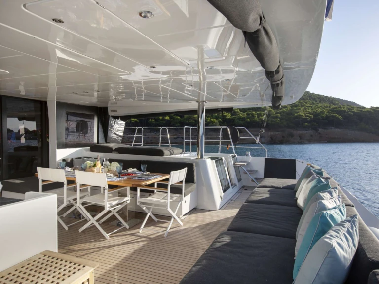Lagoon PHANTOM te huur van particulier of professional in Athene
