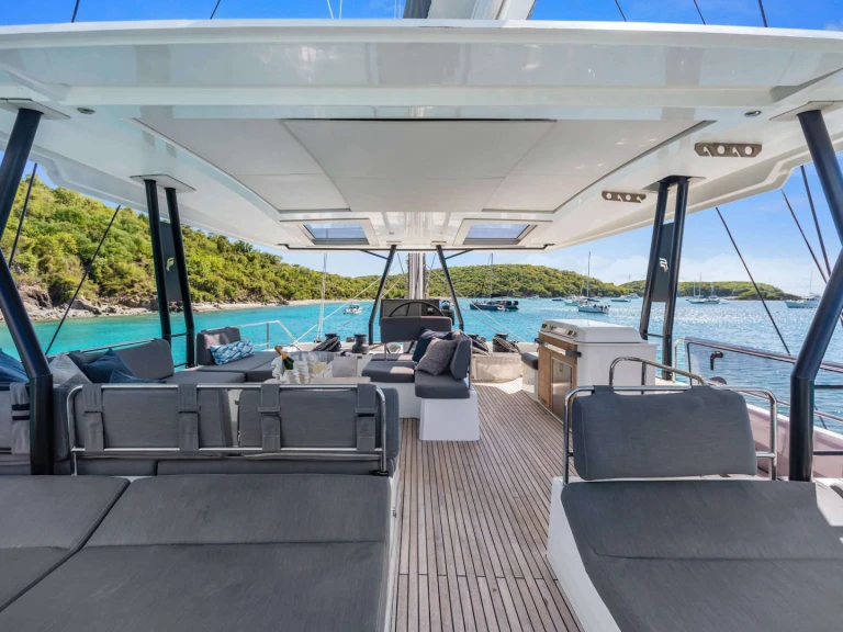 Verhuur Jacht Fountaine Pajot met vaarbewijs