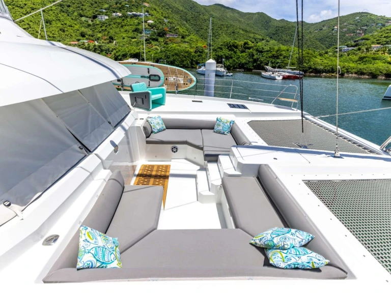 Verhuur Jacht Fountaine Pajot met vaarbewijs