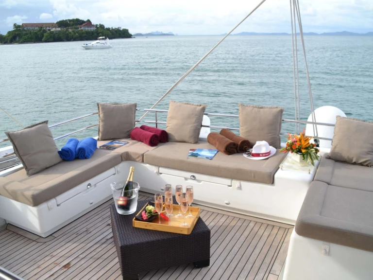 Jeanneau 00SEVEN te huur van particulier of professional in Phuket
