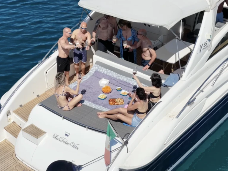 Verhuur Motorboot Princess met vaarbewijs