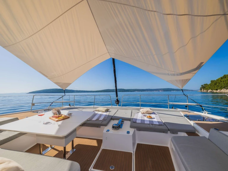 Bootverhuur Piraeus goedkoop OCEAN LOUNGE