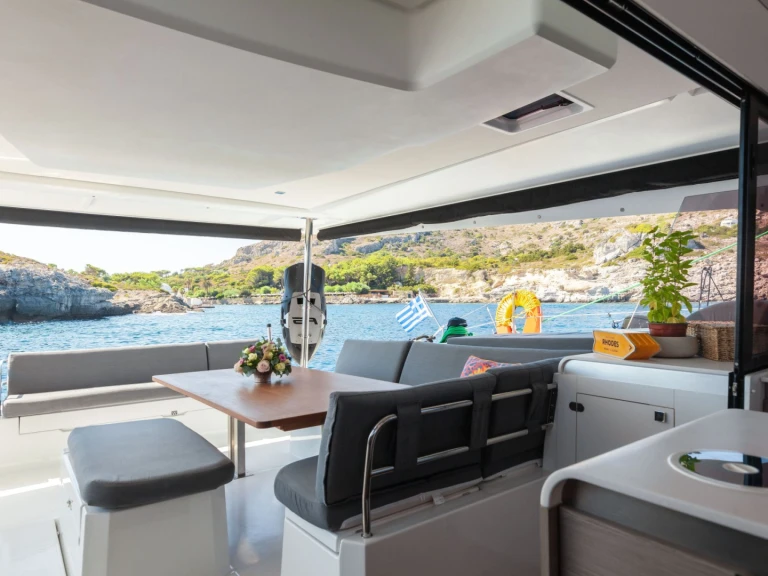 Huur een Fountaine Pajot AMANTE in Rhodes Island