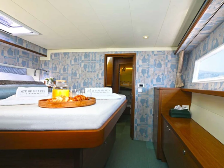Bootverhuur Álimos goedkoop ACE OF HEARTS