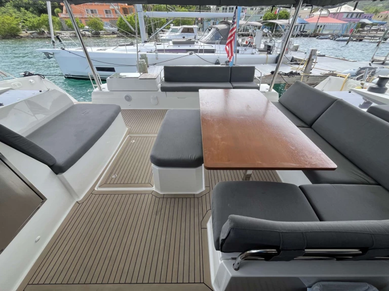 Verhuur Jacht in Freeport - Fountaine Pajot BOUNTIFUL