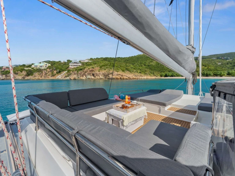 Huur een Fountaine Pajot IARA in Britse Maagden Eilanden