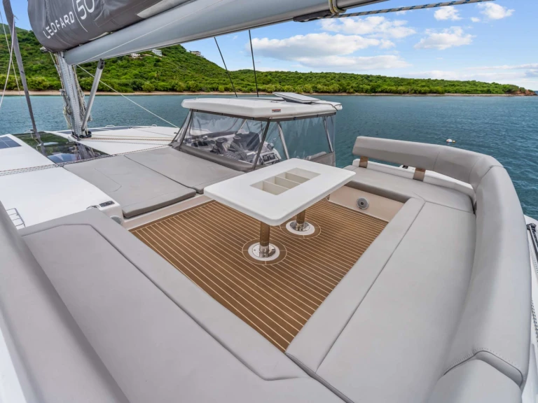 Leopard SOMMER te huur van particulier of professional in Saint Thomas Island