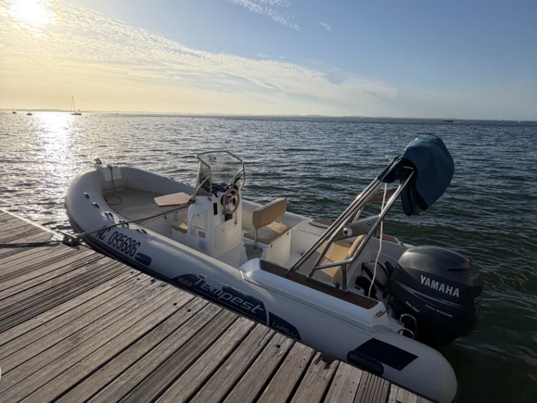 Bootverhuur Capelli Tempest 626 in Lège-Cap-Ferret via SamBoat