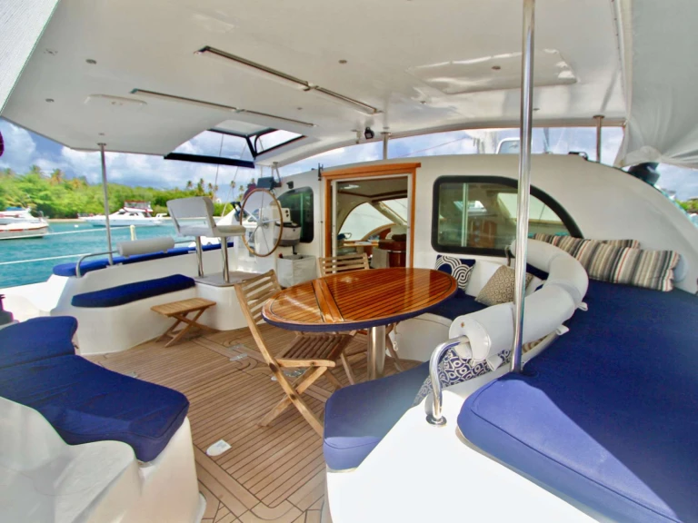 Verhuur Jacht PRIVILEGE ALLIAURA MARINE GROUP met vaarbewijs
