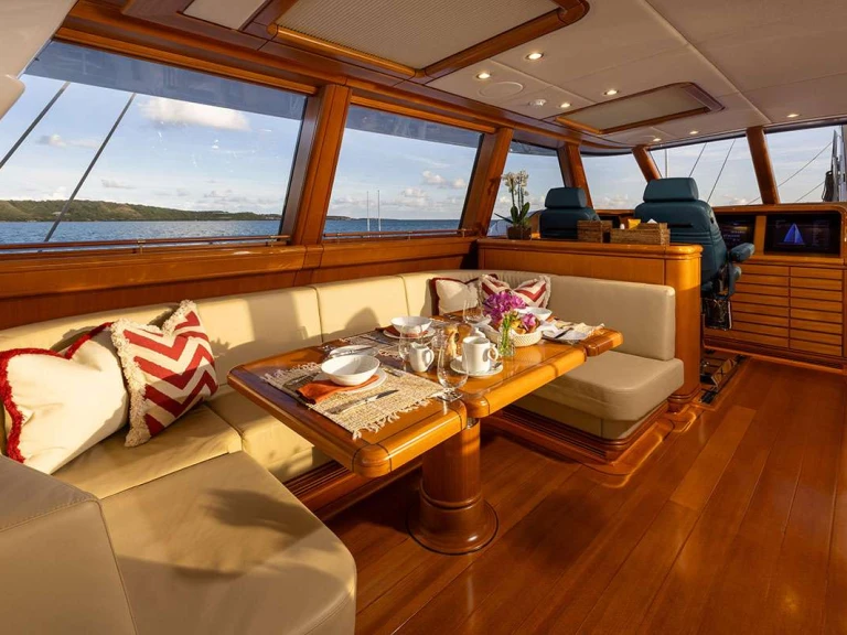 Huur een Royal Huisman HYPERION in Palma de Mallorca