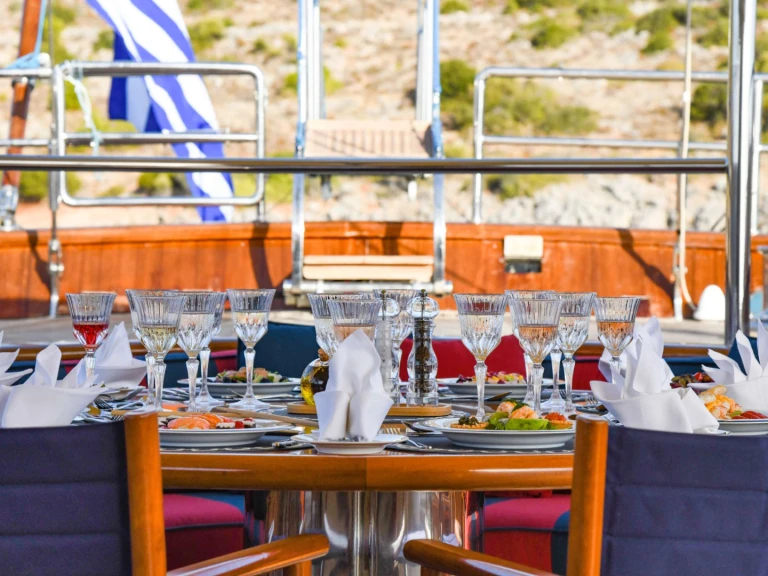 Verhuur Jacht in Napels - Perini Navi Tamarita