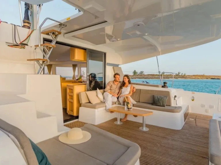 Verhuur Catamaran in Seget Donji - Lagoon Lagoon 42