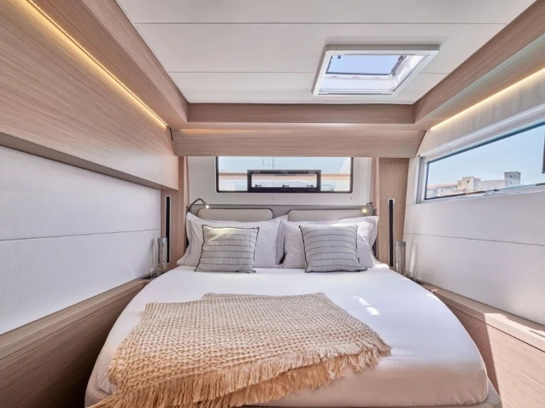 Huur Catamaran met of zonder schipper Lagoon in Seget Donji