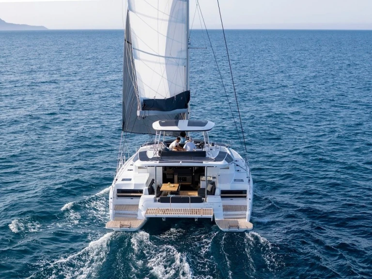 Verhuur Catamaran Lagoon met vaarbewijs
