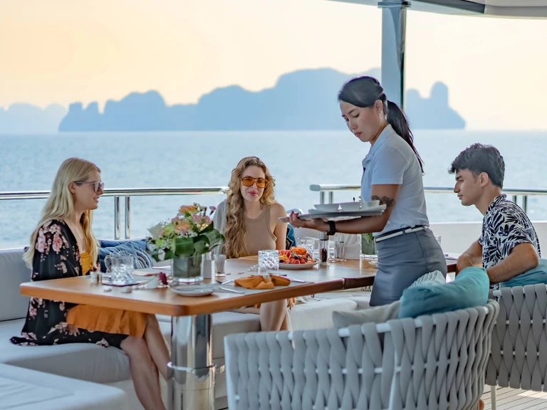 Bootverhuur  Motoryacht Song of Songs in Ao Po via SamBoat