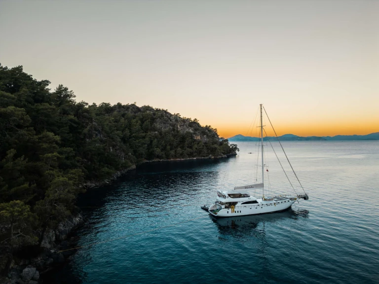 Huur een Custom Belgin Sultan in Fethiye