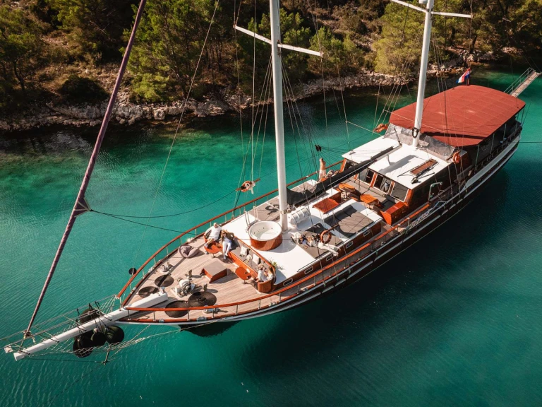 Huur een Custom Croatia in Kroatië