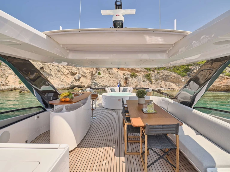 Azimut ALADDIN SANE te huur van particulier of professional in Athene