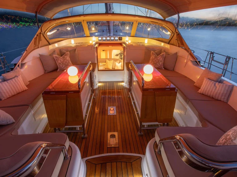 Bootverhuur Oyster Marine DAMA DE NOCHE in Caribisch gebied via SamBoat