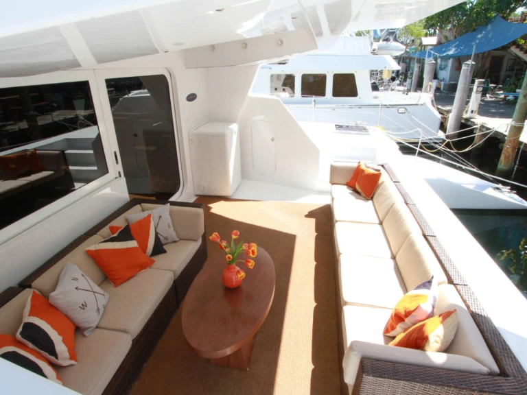 Huur een  ARGO NAVIS in Key West