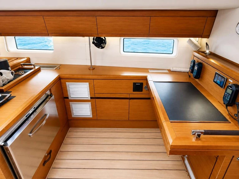 Huur Jacht met of zonder schipper Jeanneau in Britse Maagden Eilanden