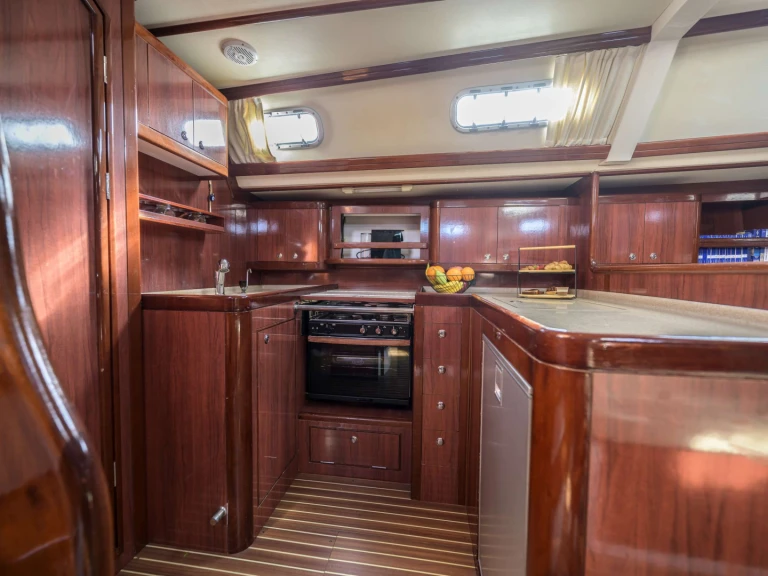 Bootverhuur Ocean Yachts MYTHOS in Athene via SamBoat