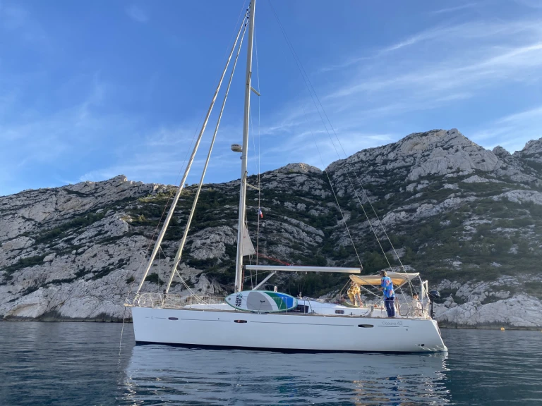 Bootverhuur Bénéteau Oceanis 43 in Saint-Mandrier-sur-Mer via SamBoat