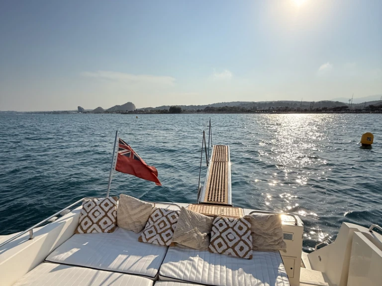 Huur Jacht met of zonder schipper Princess in Antibes