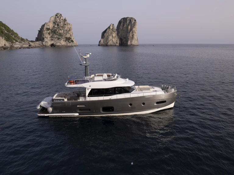 Bootverhuur Azimut Azimut Magellano 53 in Forio via SamBoat