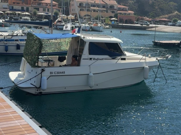 Bootverhuur Bastia Port goedkoop Rodman 747 Plus
