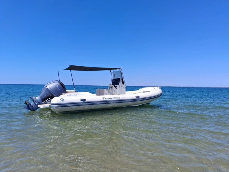 Bootverhuur Royan goedkoop Tempest 700