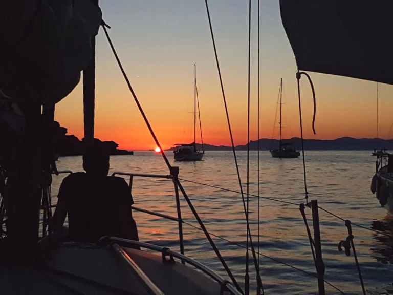 Zeilboot te huur in Sanary-sur-Mer voor de beste prijs